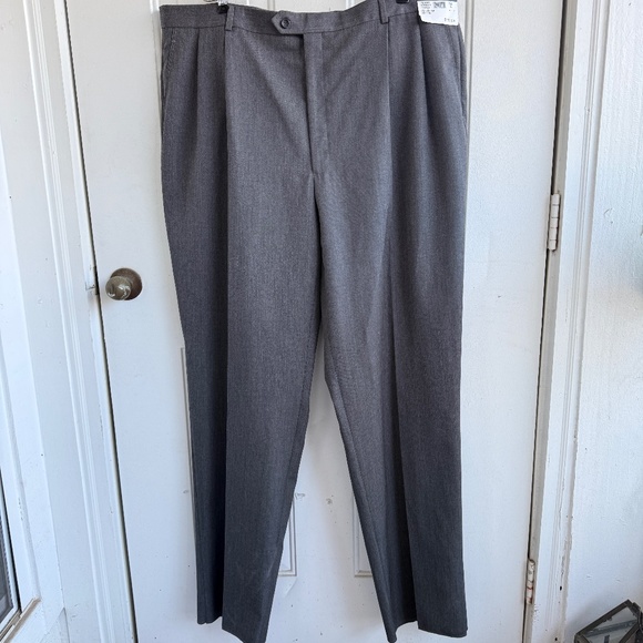 Joseph & Feiss Other - Joseph & Feiss Charcoal Gray Dress Pants |‎ Men’s 44R | NWT | Unfinished Hem